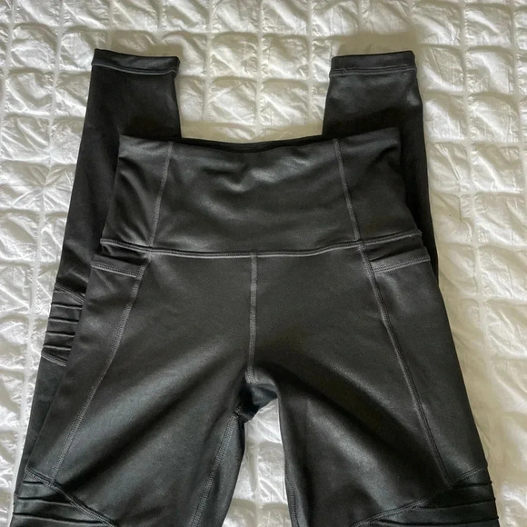 Athleta inclination motto gunmetal leggings - Picture 2 of 9